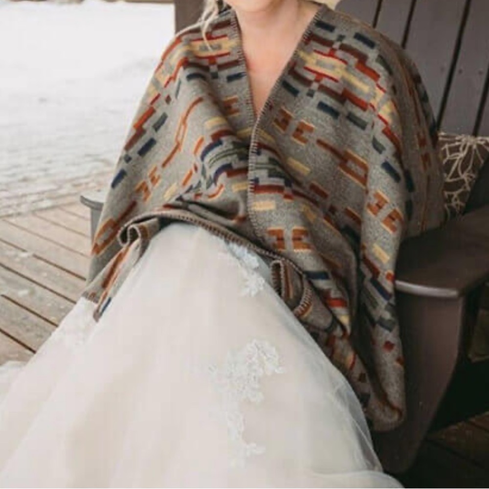NWOT Pendleton blanket cape